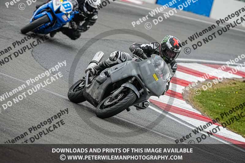 donington no limits trackday;donington park photographs;donington trackday photographs;no limits trackdays;peter wileman photography;trackday digital images;trackday photos